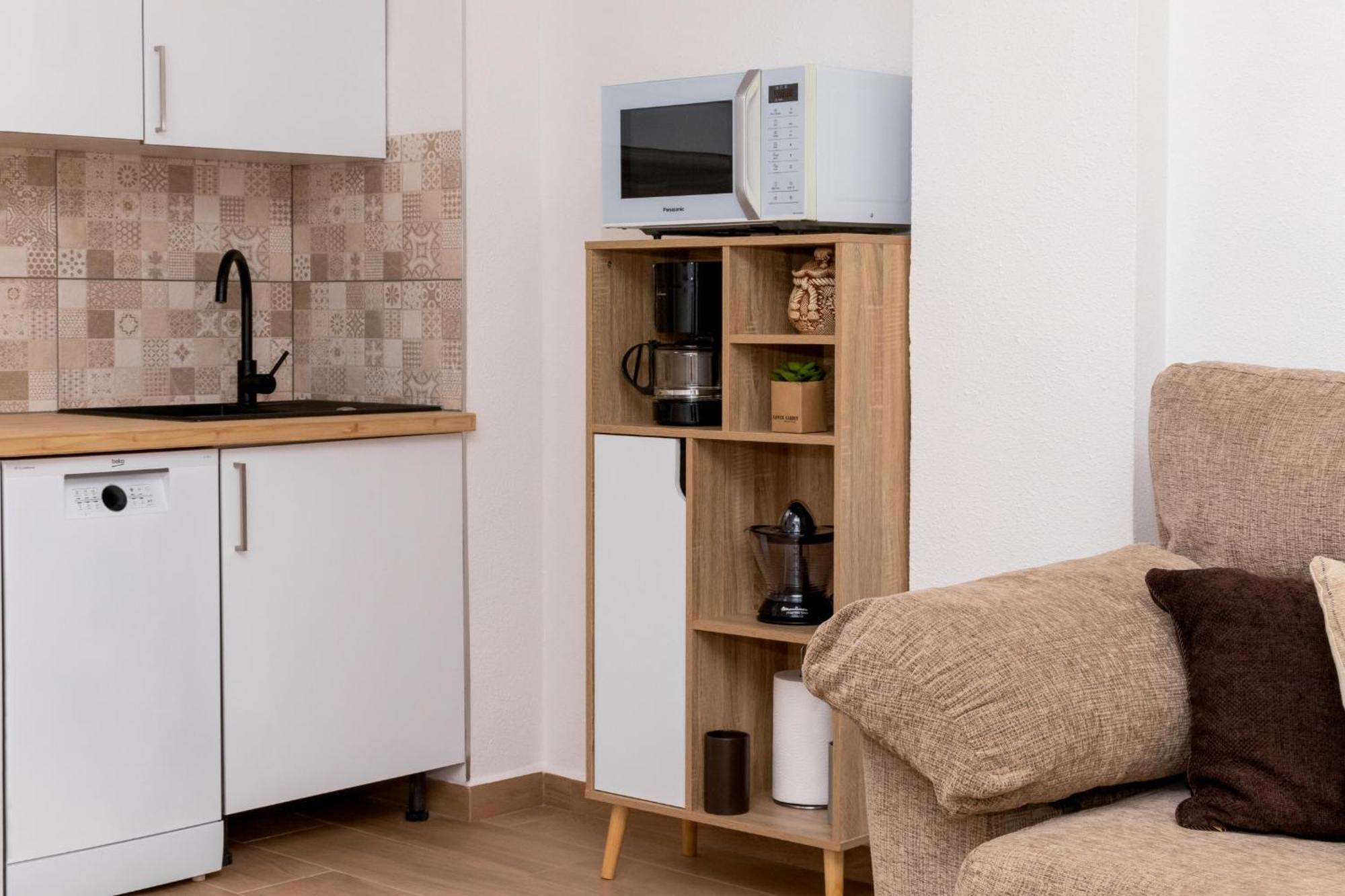 Apartamento Maximo ตอร์เรเวียคา ภายนอก รูปภาพ